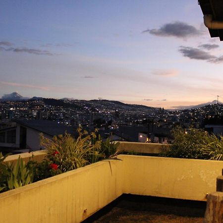 Casa De Tulia Appartement Quito Buitenkant foto