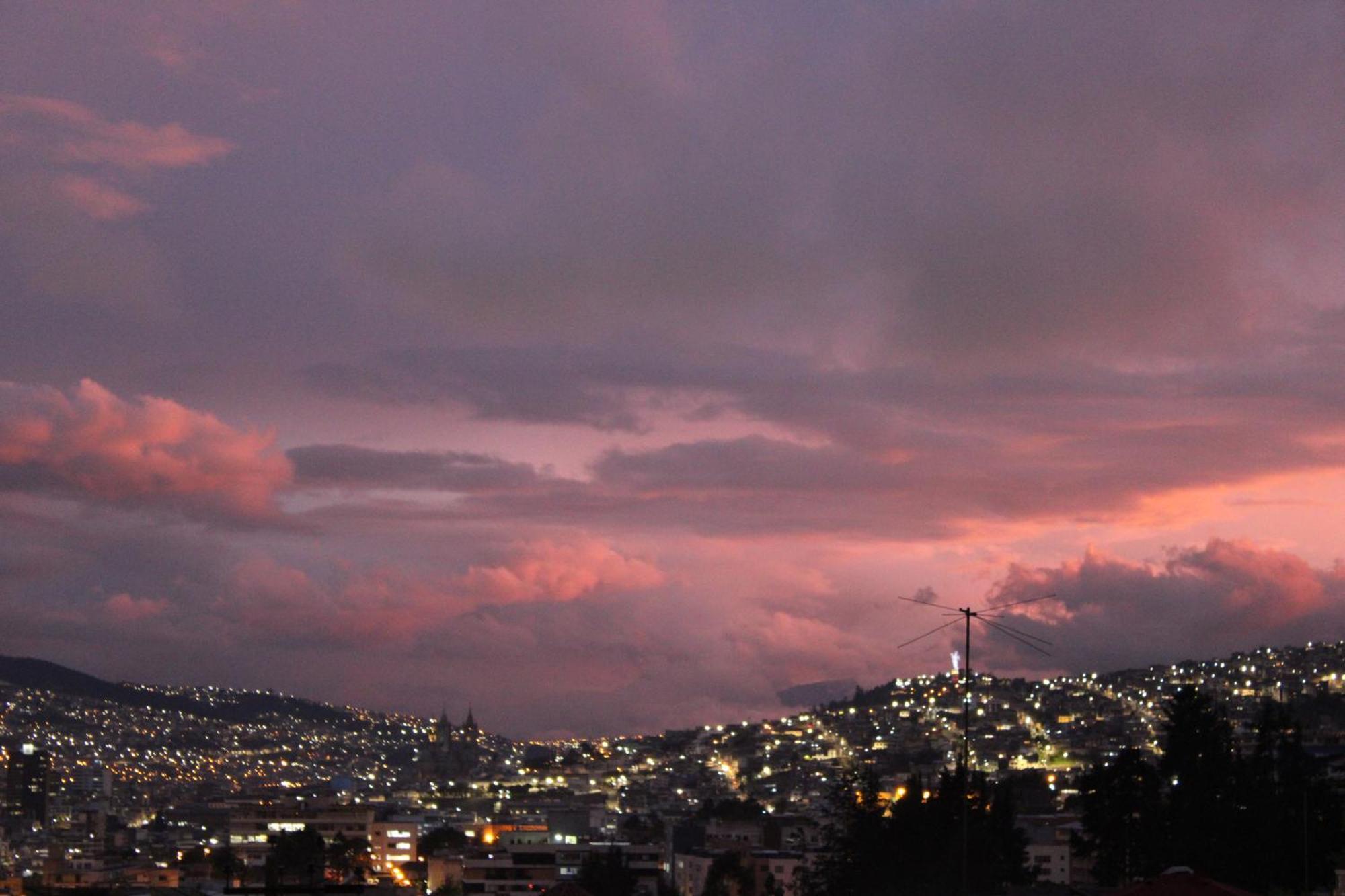 Casa De Tulia Appartement Quito Buitenkant foto